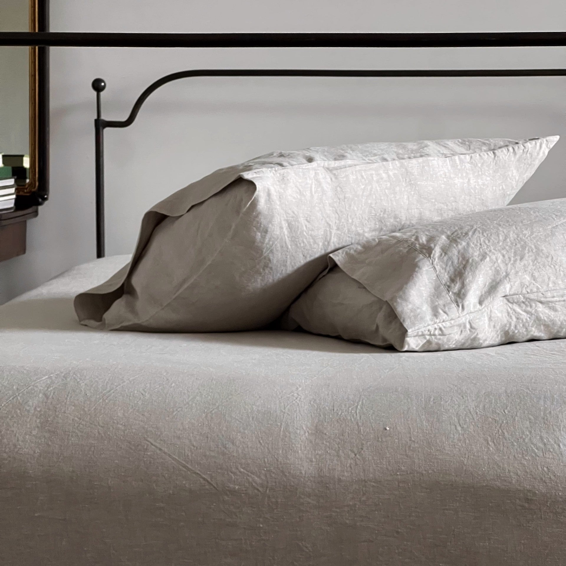 Linen Bed Sheet Set | White | https://www.linoto.com